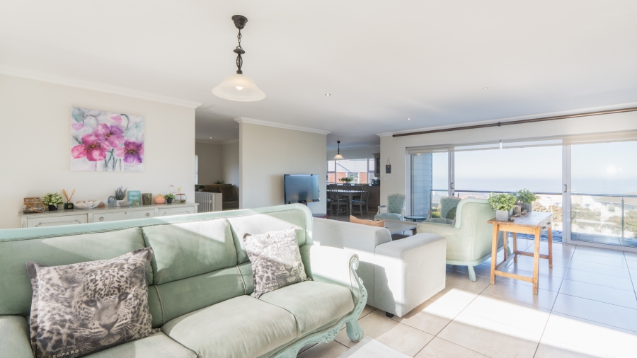 4 Bedroom Property for Sale in Yzerfontein Western Cape